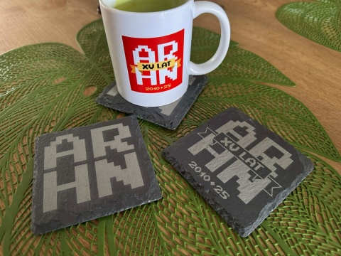 Cztery kamienne podkładki